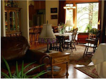 River House Bed And Breakfast Nine Mile Falls 外观 照片